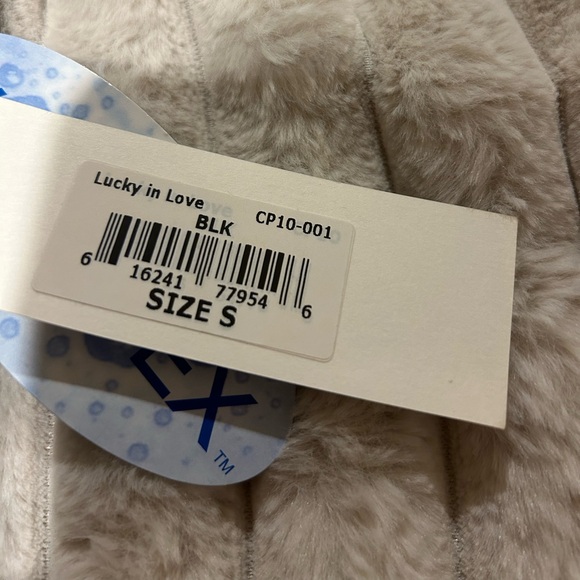 Luck in Love pants - Picture 5 of 6